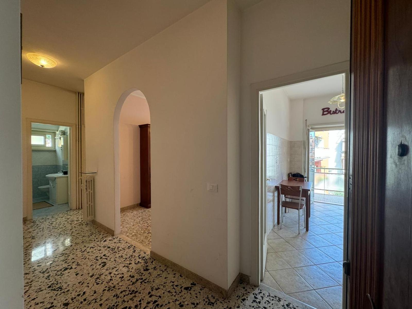 Vintage Comfort Steps From Vatican Apartment *